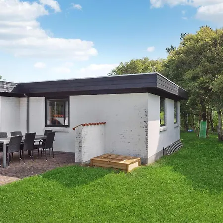 Semesterbostad Three-bedroom Thyholm With A Fireplace 06 *