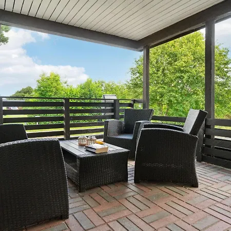 Semesterbostad Three-bedroom Thyholm With A Fireplace 06